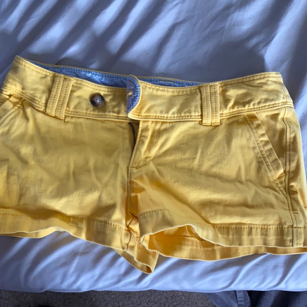 yellow shorts